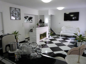 Clelia's Boutique Rooms & Suites La Maddalena